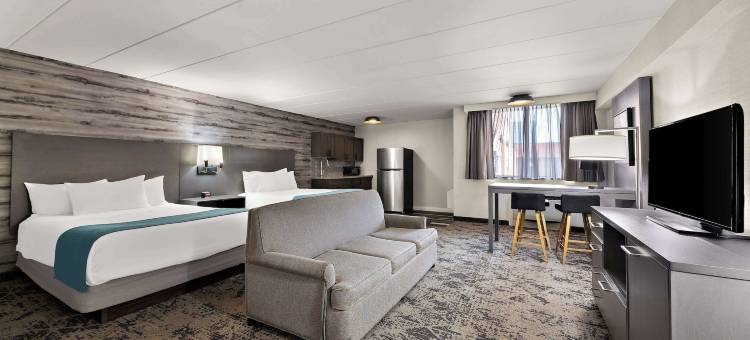 北多伦多派克威贝斯特韦斯特酒店(Best Western Parkway Hotel Toronto North)图片