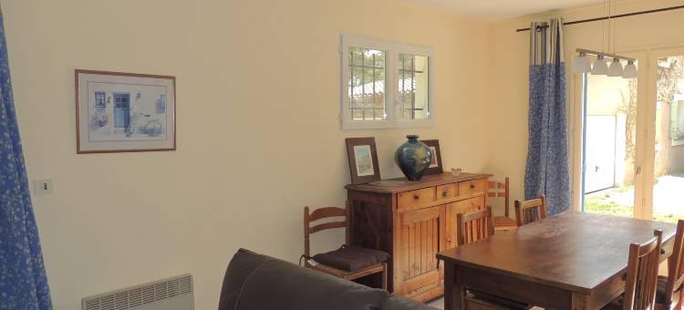 Holiday Home in Buisson with Private Pool图片