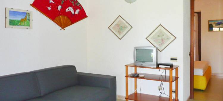 Terraced House by Sardinia's White Beaches图片