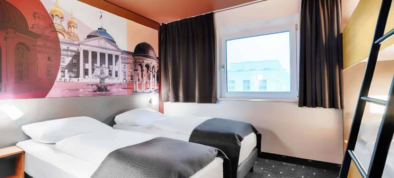 威斯巴登火车总站B&B酒店(B&B HOTEL Wiesbaden-Hbf)图片