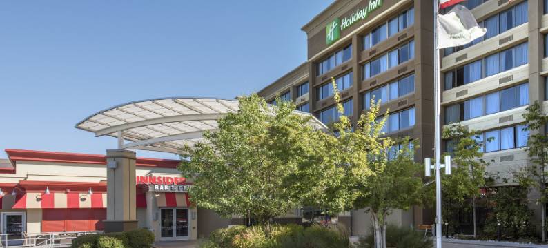 Holiday Inn 丹佛莱克伍德(Holiday Inn DENVER LAKEWOOD by IHG)图片