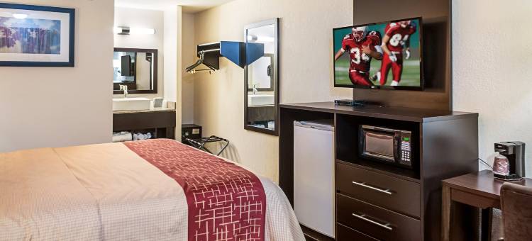 安德森红顶酒店(Red Roof Inn Anderson, IN)图片