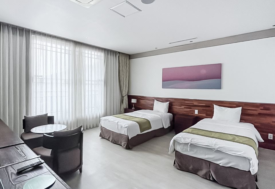 U Castle HotelHotel Overview