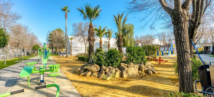 Holiday Home in La Campana with Roofed Terrace图片