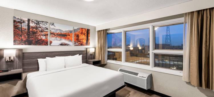 莱茵兰德戴斯市中心凯隆波因特酒店(Clarion Pointe Rhinelander Downtown)图片