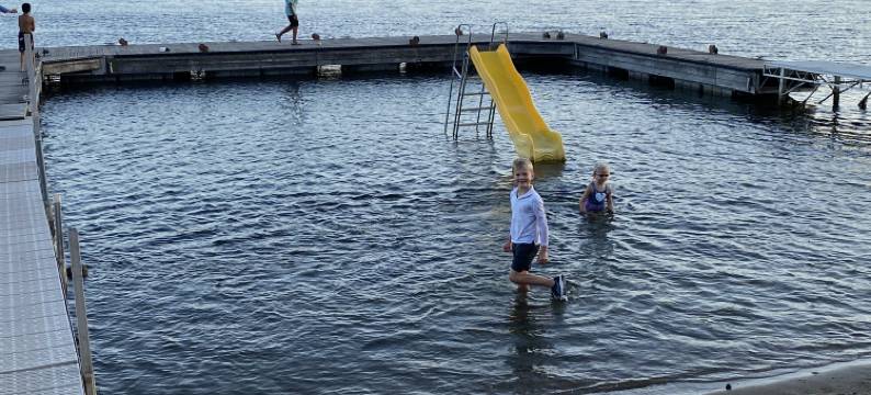 Holiday Inn 底特律湖区(Holiday Inn DETROIT LAKES - LAKEFRONT by IHG)图片