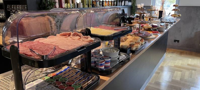 福尔肯酒店(Hotel Falken)图片