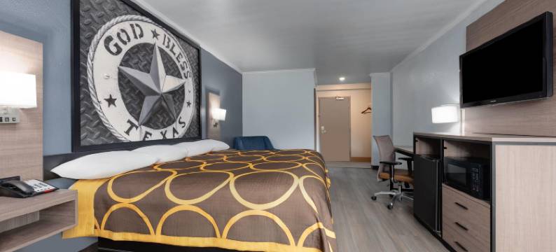 温德姆速8酒店-沃斯堡娱乐区(Super 8 by Wyndham Fort Worth Entertainment District)图片