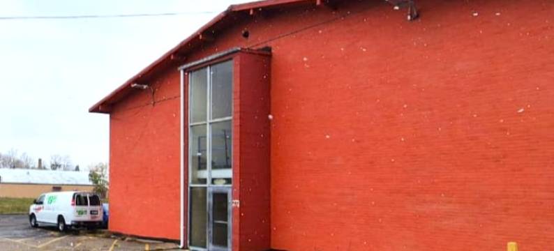 Capital O怡人汽车旅馆，大急流城MI(Capital O Pleasant Motel Grand Rapids Mi)图片