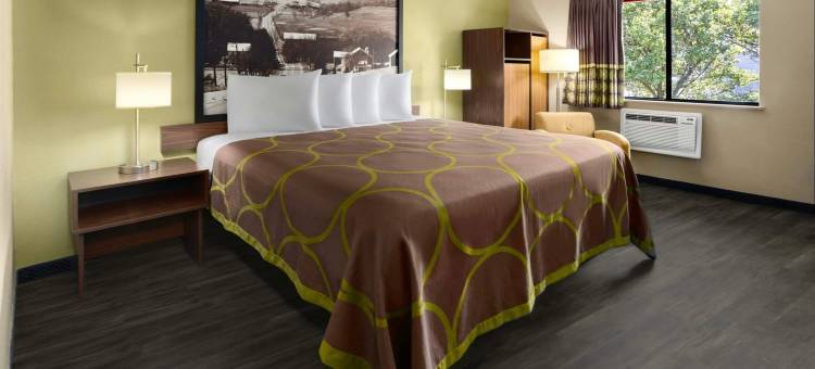 圣克莱尔斯维尔-惠灵Wv区速8酒店(Super 8 by Wyndham St. Clairsville Oh/Wheeling WV Area)图片