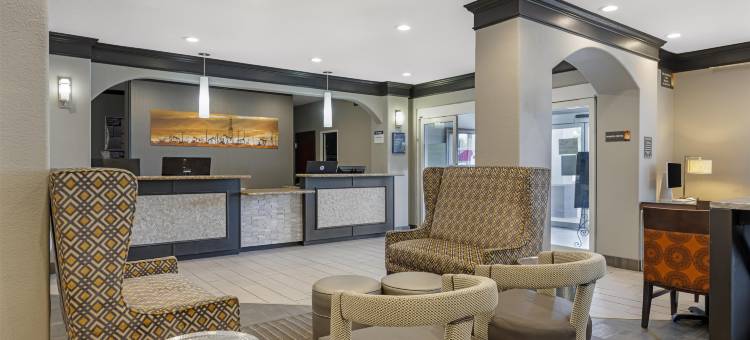 南平原贝斯特韦斯特套房酒店(Best Western South Plains Inn  Suites)图片