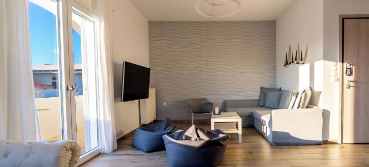 白岩密洛斯套房(White Rock Milos Suites)图片