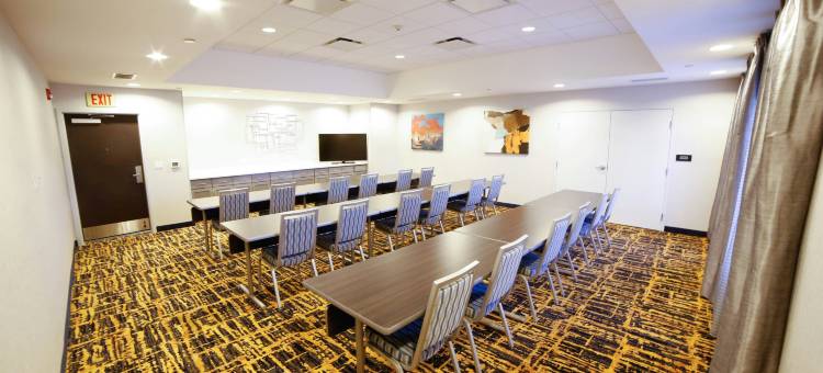 森林之城欢朋套房酒店(Hampton Inn & Suites Forest City)图片
