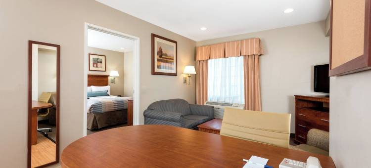 洛杉矶霍索恩Candlewood Suites(Candlewood Suites LAX HAWTHORNE by IHG)图片