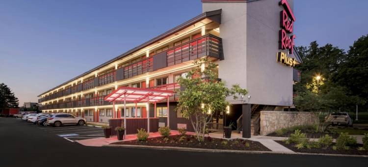 红顶PLUS+酒店-哥伦布俄亥俄州立大学(Red Roof PLUS+  Columbus - Ohio State University OSU)图片