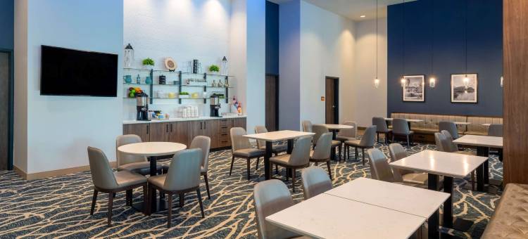 纳什维尔市区/体育场拉昆塔温德姆套房酒店(La Quinta Inn & Suites by Wyndham Nashville Downtown/Stadium)图片