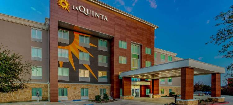 沃思堡北湖拉昆塔温德姆套房酒店(La Quinta Inn & Suites by Wyndham Northlake Fort Worth)图片