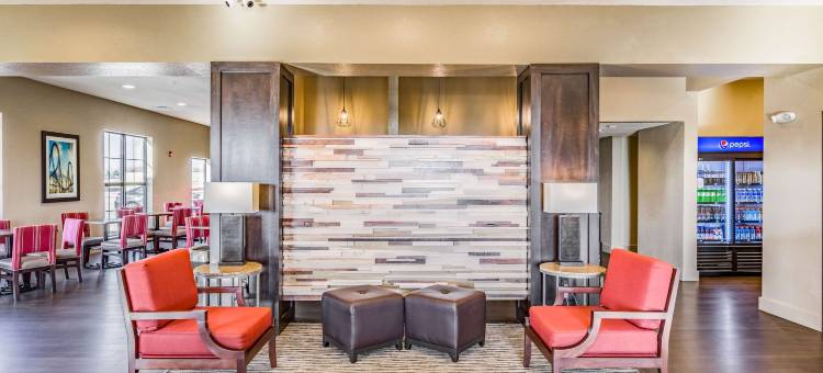 阿尔图纳得梅因舒适套房酒店(Comfort Inn Altoona-Des Moines)图片