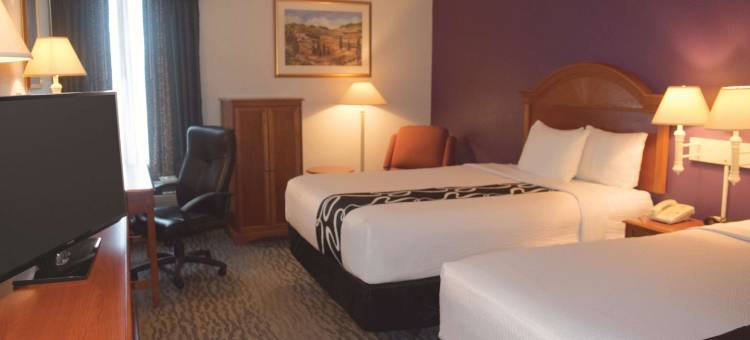 宾厄姆顿约翰逊城拉昆塔温德姆酒店(La Quinta Inn by Wyndham Binghamton - Johnson City)图片