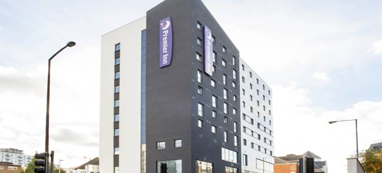 沃金城市中心普瑞米尔酒店(Premier Inn Woking Town Centre)图片