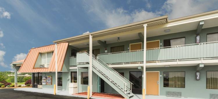 莫里斯敦 I-81 & I-40 斯普利特白松伊克诺旅馆(Econo Lodge White Pine Morristown I-81 & I-40 Split)图片