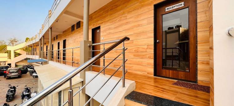 哈里奥姆住宅酒店(Stay Guru Hari Om Residency)图片