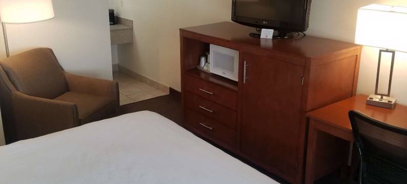 贝斯特韦斯特霍利斯特SureStay酒店(SureStay Hotel by Best Western Hollister)图片