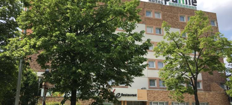 巴黎西部楠泰尔拉德芳斯康铂酒店(Campanile Paris Ouest - Nanterre - la DÉFENSE)图片