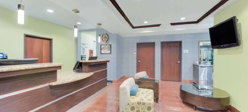 科图拉速8酒店(Super 8 by Wyndham Cotulla TX)图片