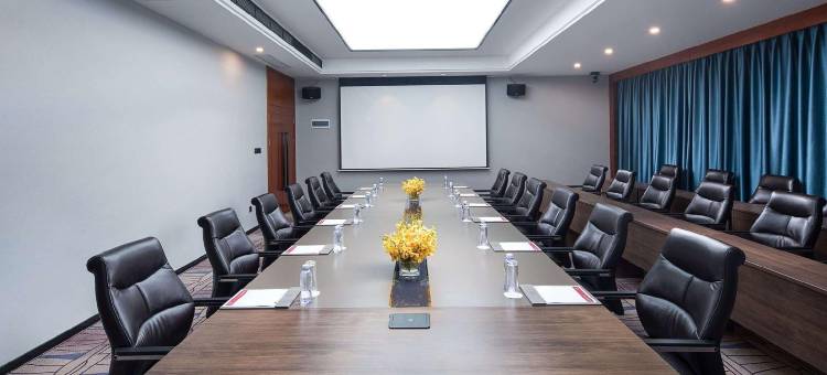 临湘华银酒店图片