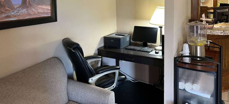 法明顿凯艺套房酒店(Quality Inn & Suites Farmington)图片