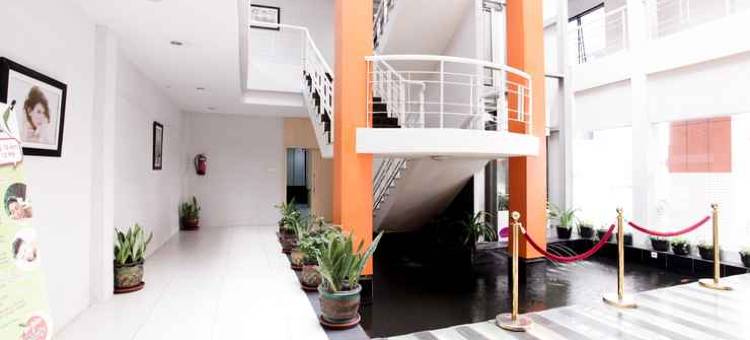 萨布里纳城市酒店(Sabrina Paninsula Hotel Pekanbaru)图片