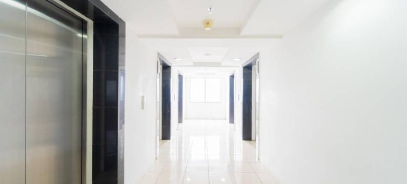 红利文巴苏拉城市公寓-Ens房(RedLiving Apartemen Bassura City - Ens Room)图片