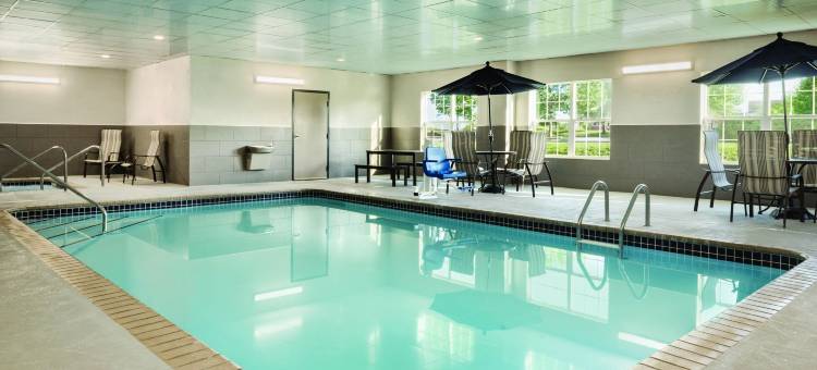 科拉尔维尔丽怡酒店(Country Inn & Suites by Radisson, Coralville, IA)图片