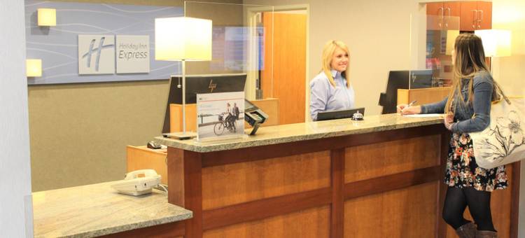 智选假日套房酒店切尼的大学区(Holiday Inn Express & Suites Cheney)图片