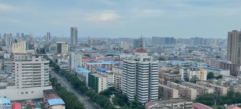 云朵市中心店民宿(解放中路分店)图片