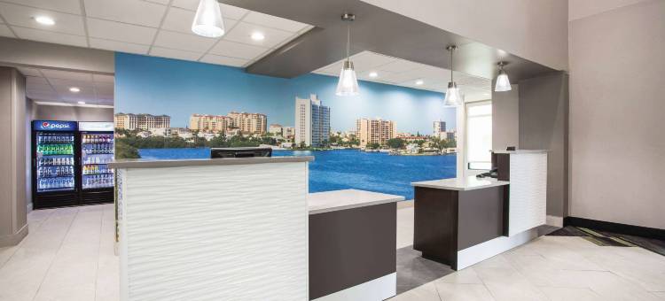 克利尔沃特南拉昆塔温德姆套房酒店(La Quinta Inn & Suites by Wyndham Clearwater South)图片