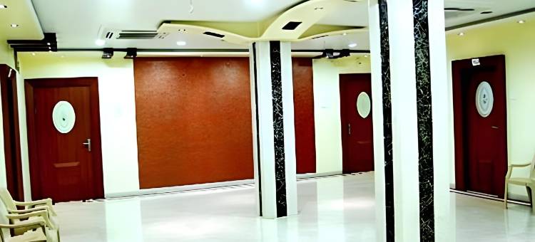 库苏马酒店(Hotel Kusum)图片