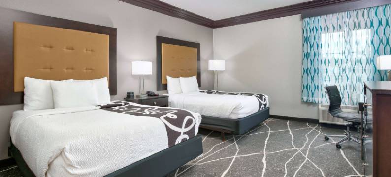 小石城布莱恩特拉昆塔温德姆套房酒店(La Quinta Inn & Suites by Wyndham Little Rock - Bryant)图片