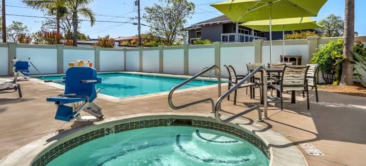 开普拓拉阿贝斯特韦斯特优质套房酒店(Best Western Plus Capitola by-The-Sea Inn  Suites)图片