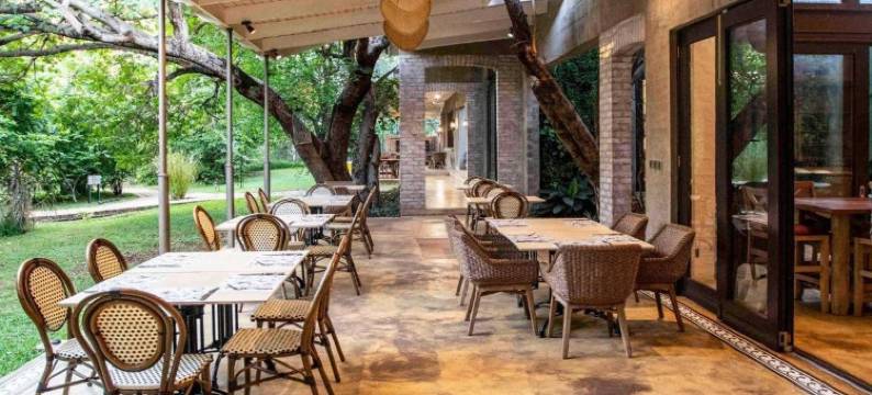 曼缇斯维多利亚瀑布酒店(Mbano Manor Hotel Victoria Falls)图片