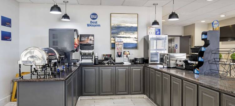 贝斯特韦斯特拉伯克西套房酒店(Best Western Lubbock West Inn  Suites)图片