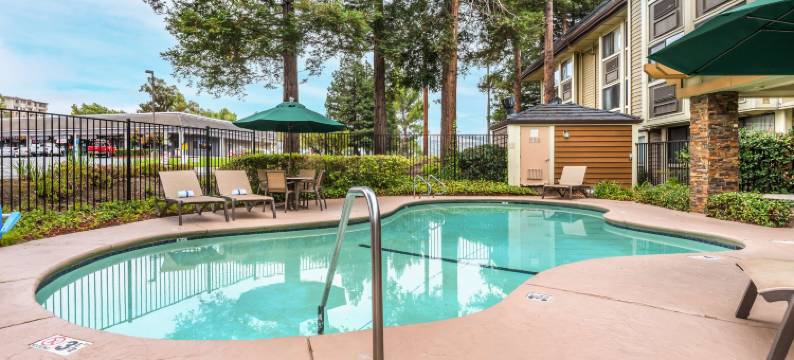 约翰缪尔贝斯特韦斯特优质酒店(Best Western John Muir Inn)图片