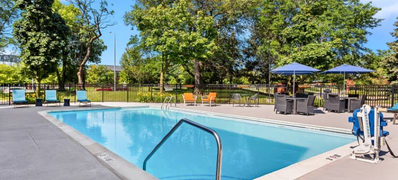 芝加哥-内珀维尔希尔顿欢朋酒店(Hampton Inn Chicago/Naperville Near Niu Conference Center)图片