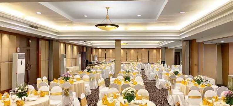 潘格兰海滩酒店(Pangeran Beach Hotel)图片