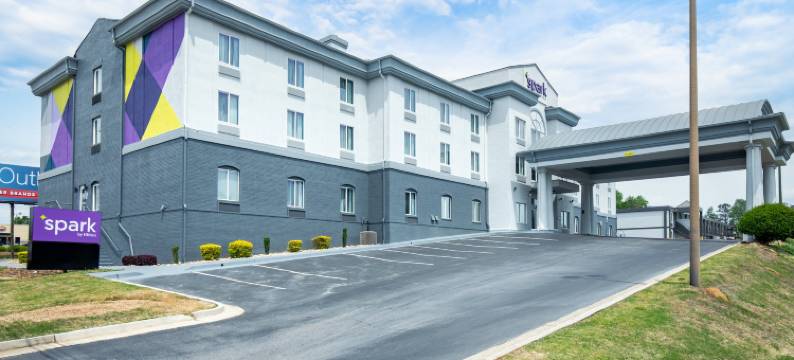 火花希尔顿科默斯(Spark by Hilton Commerce, GA)图片