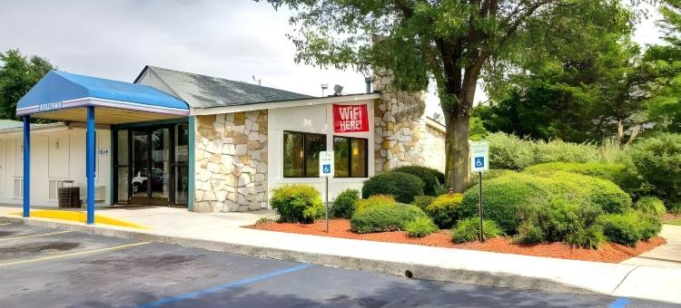 伯灵顿骑士酒店(Knights Inn Burlington, NC)图片