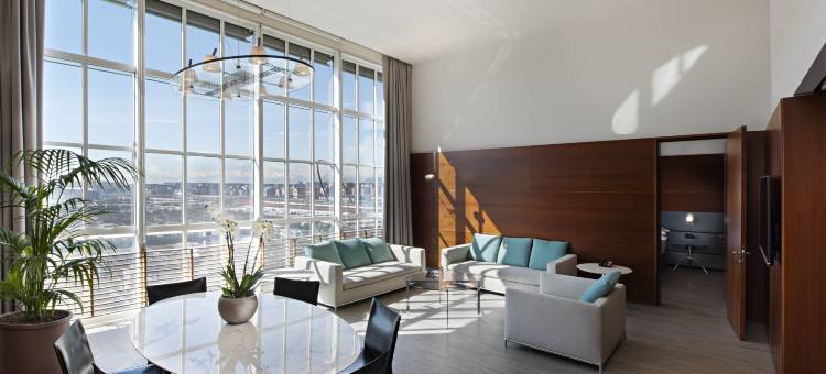 都灵灵格托希尔顿逸林酒店(DoubleTree by Hilton Turin Lingotto)图片