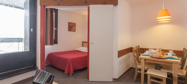 里蒙纽耶莱斯孔贝皮埃尔与假日住宅(Résidence Pierre & Vacances les Combes)图片