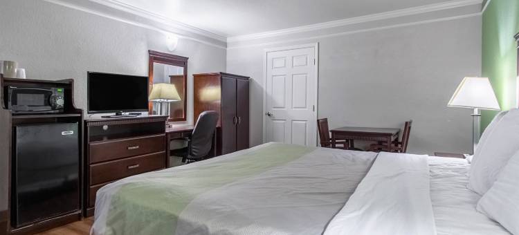 金斯堡6号汽车旅馆(Motel 6 Kingsburg, CA)图片